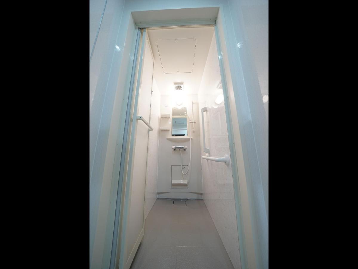 Wellcabin Tenjin - Male Only Fukuoka  Exterior foto